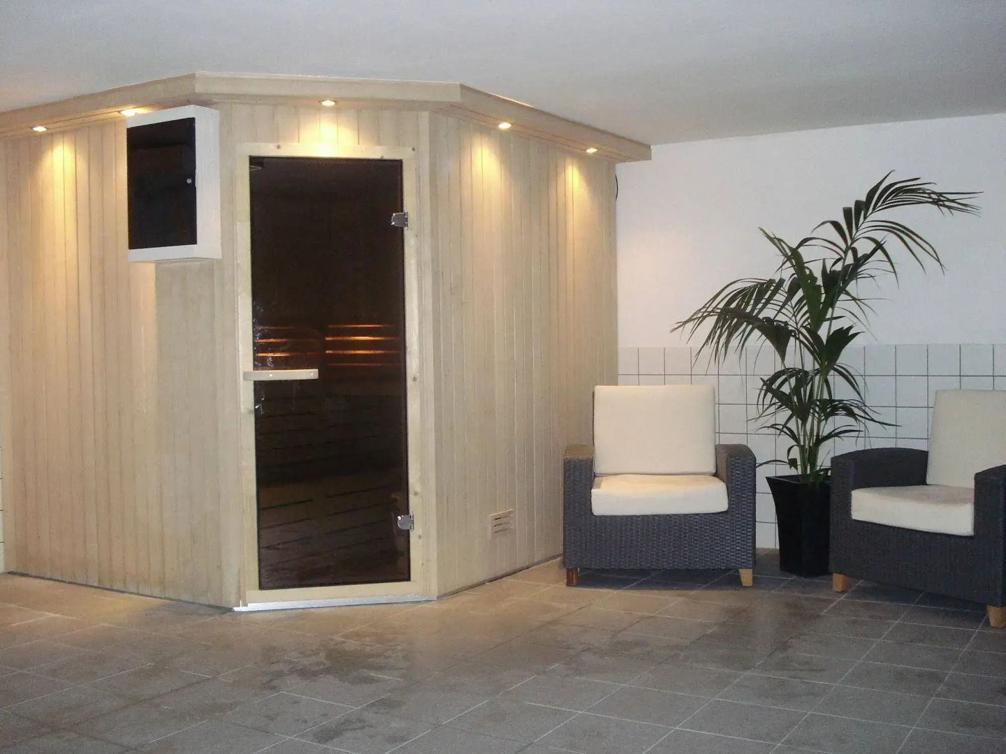Eurotel Lanaken - Different Hotels