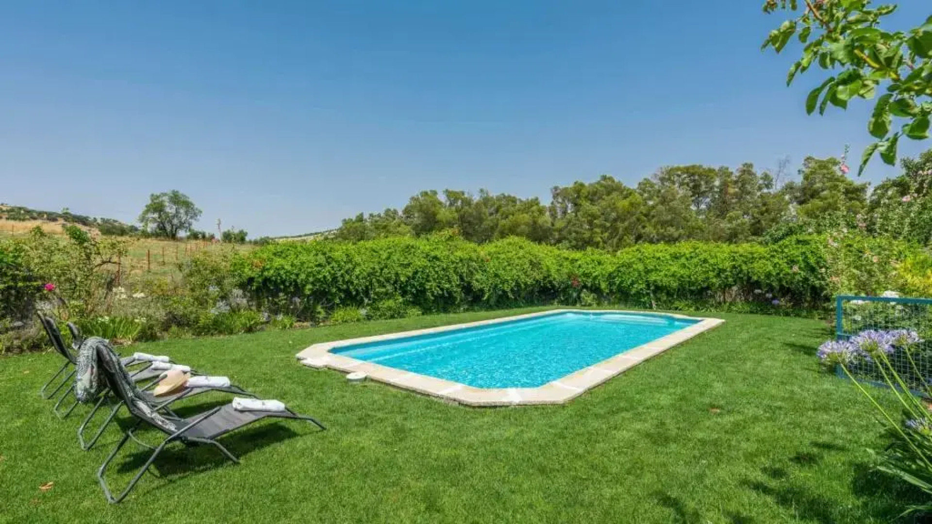 Finca Los Meleros Olvera by Ruralidays