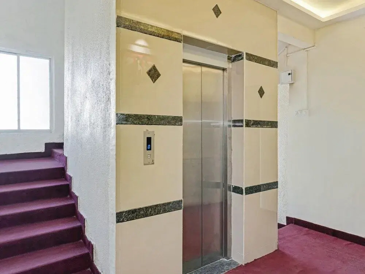 OYO Living 26804 Luxurious Studio Rooms