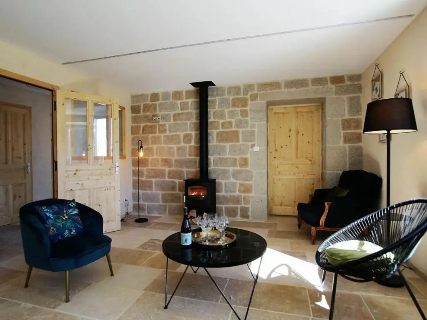MAISON SAINT-JEURES, 5 PIèCES, 11 PERSONNES - FR-1-582-43