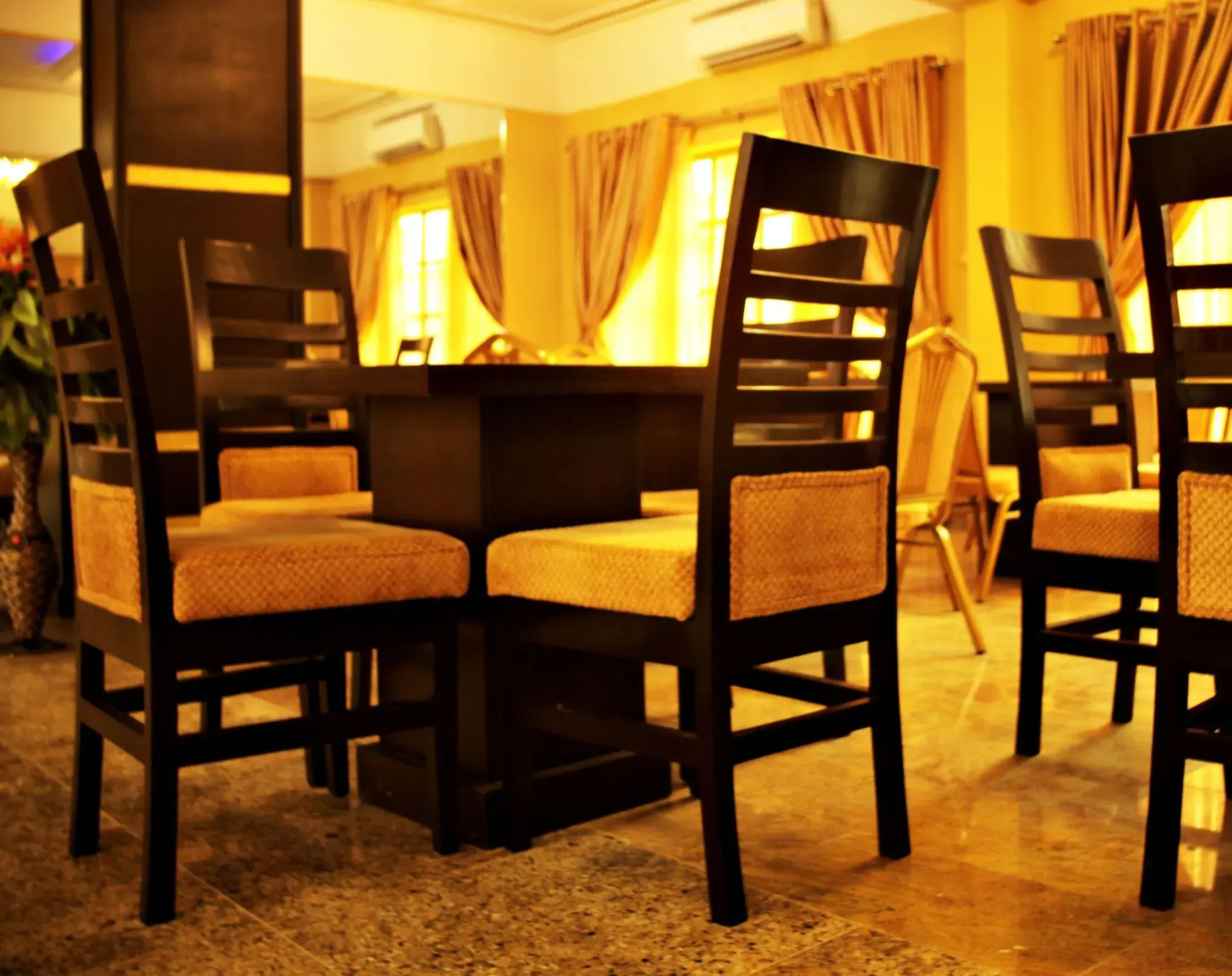 Banex Hotel and Suites