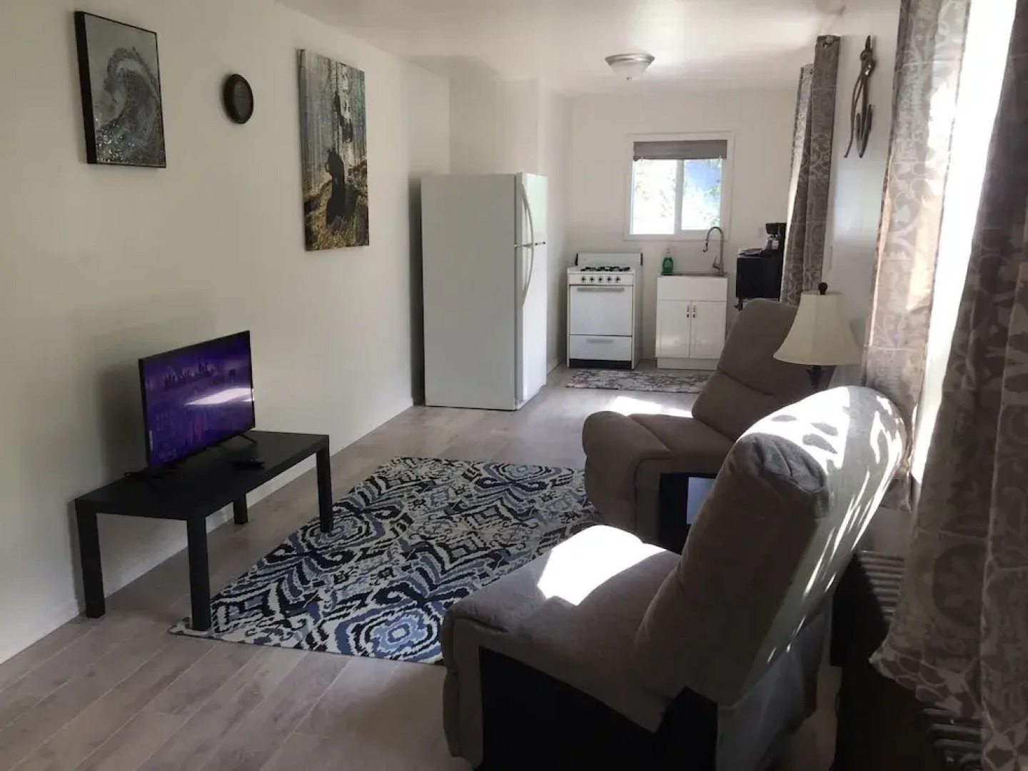 Alaska Coastal Lodging