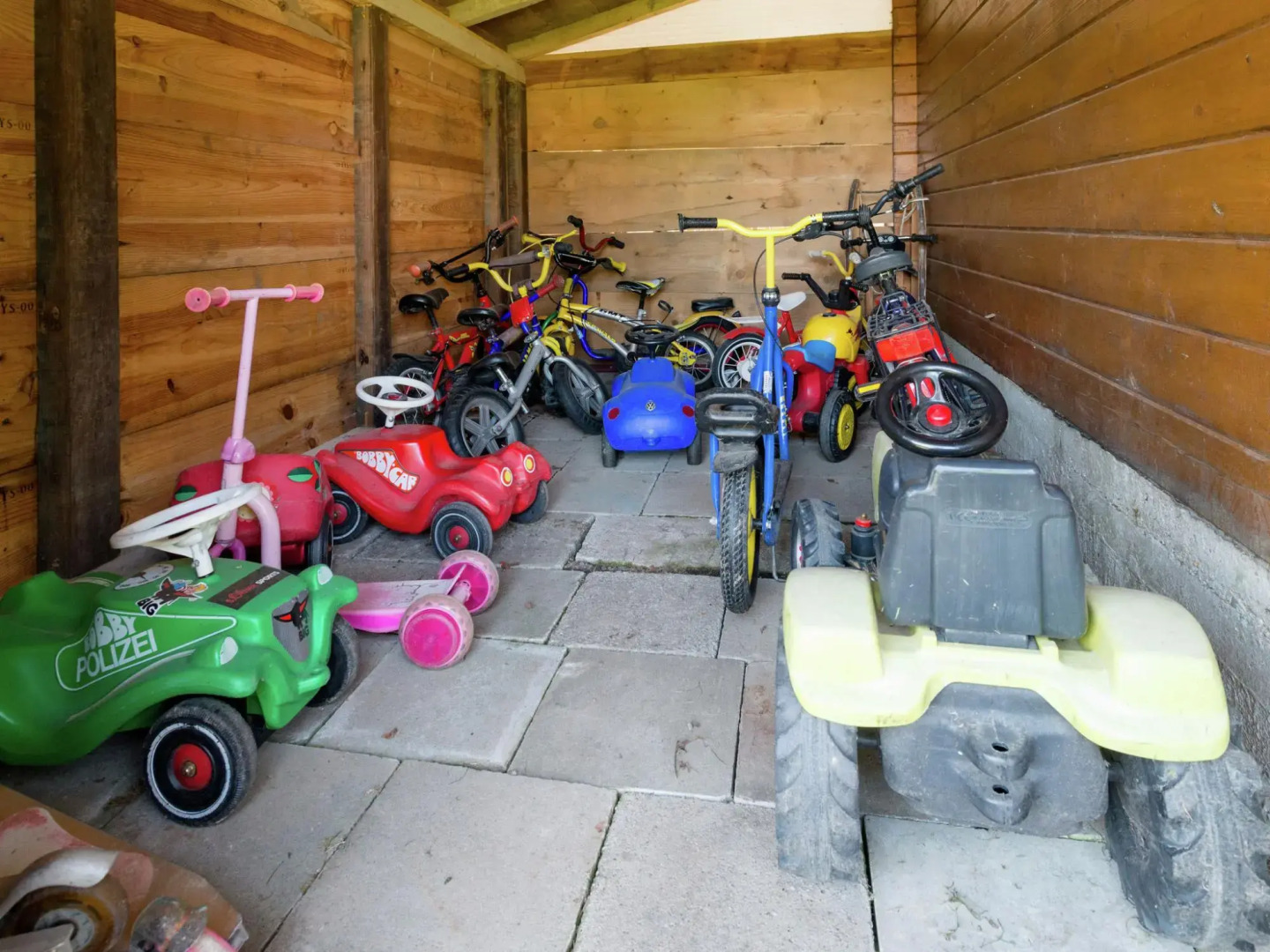 Spacious Holiday Home With Large Garden