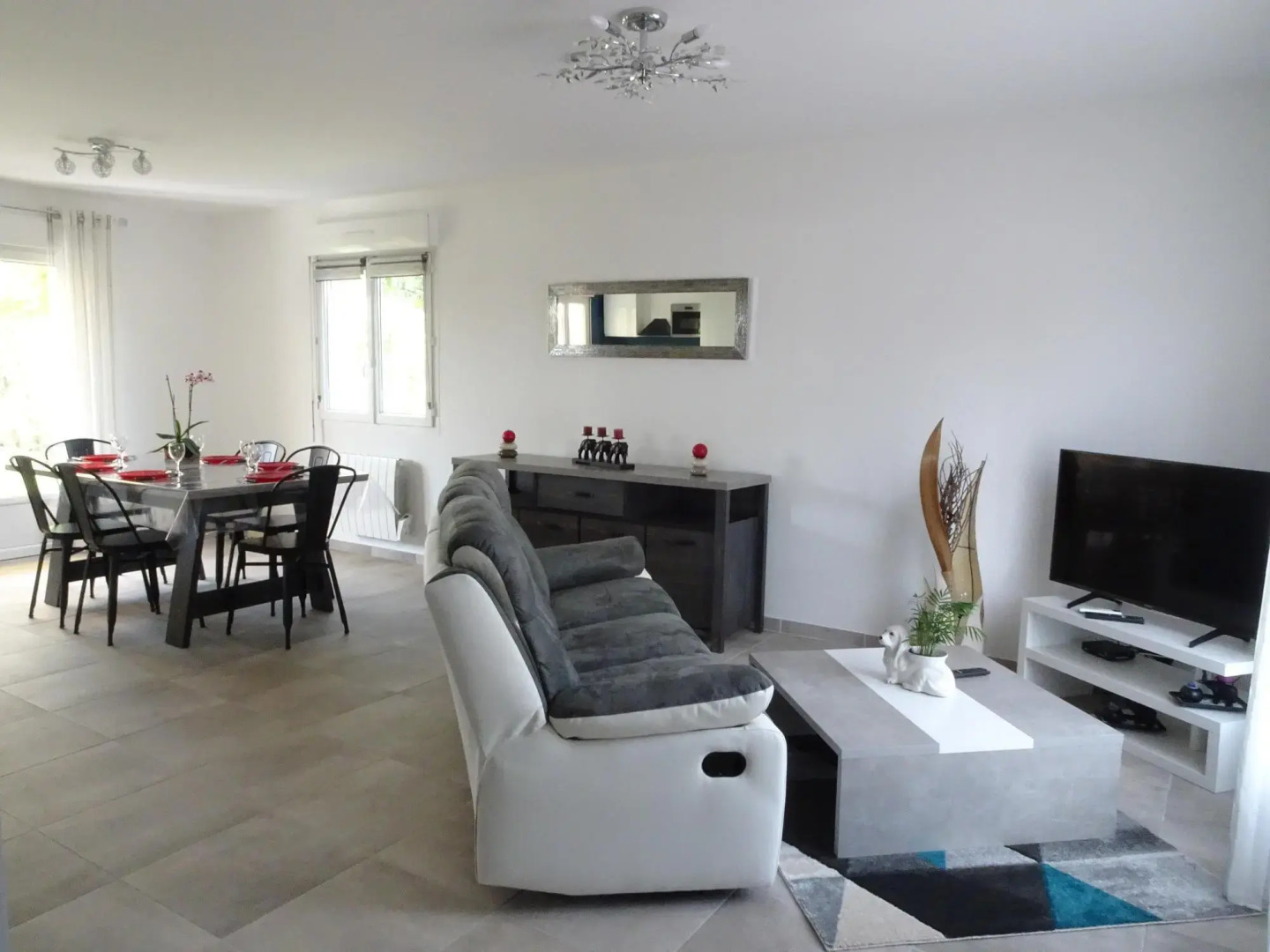 Semi-detached House, Brehal