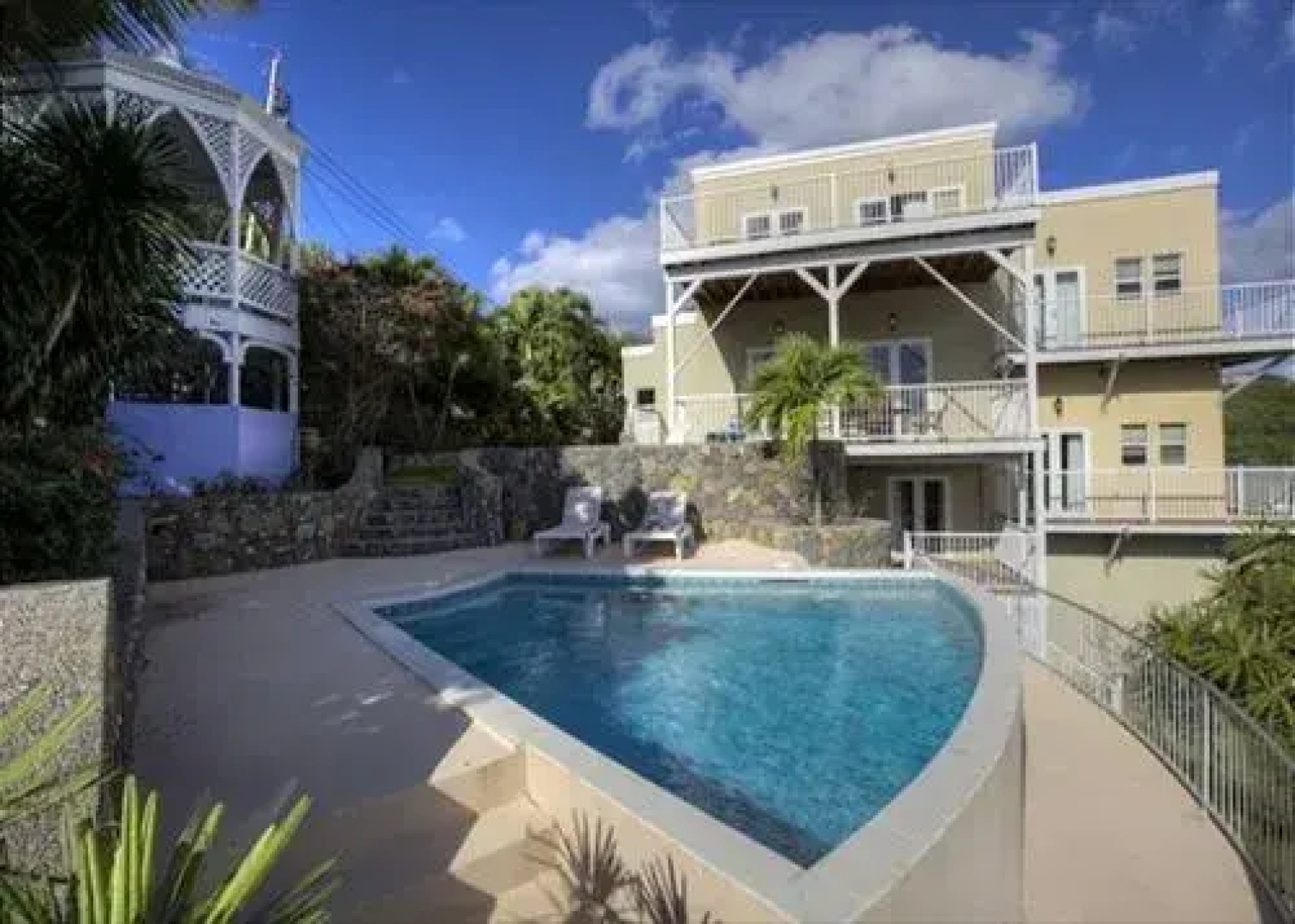 Island Manor