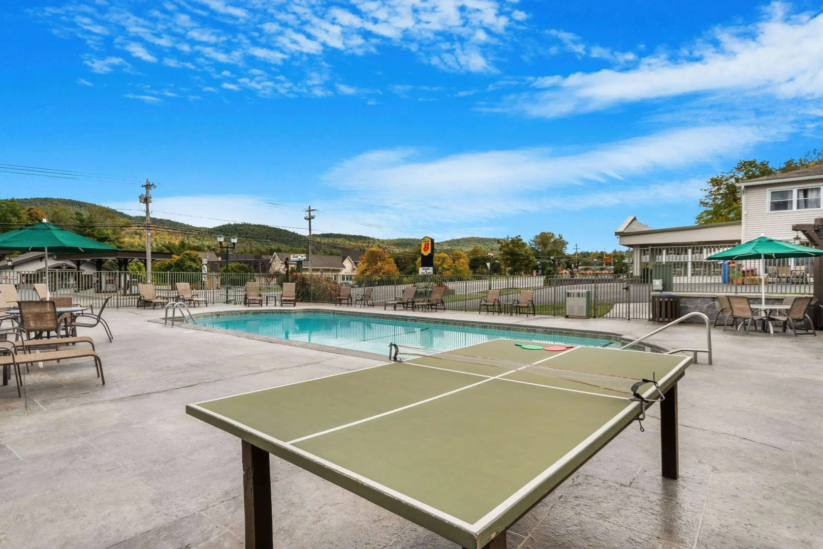 Super 8 by Wyndham Lake George/Downtown
