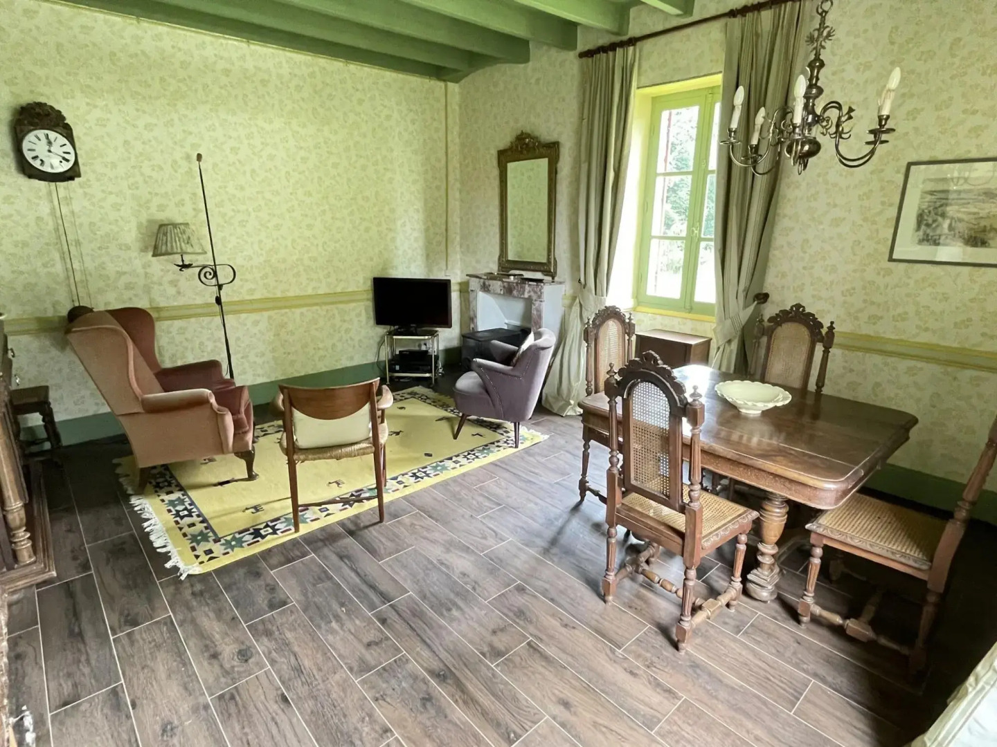 Charming Private Holiday Home With Private Tennis Court and Pool Near Cazals