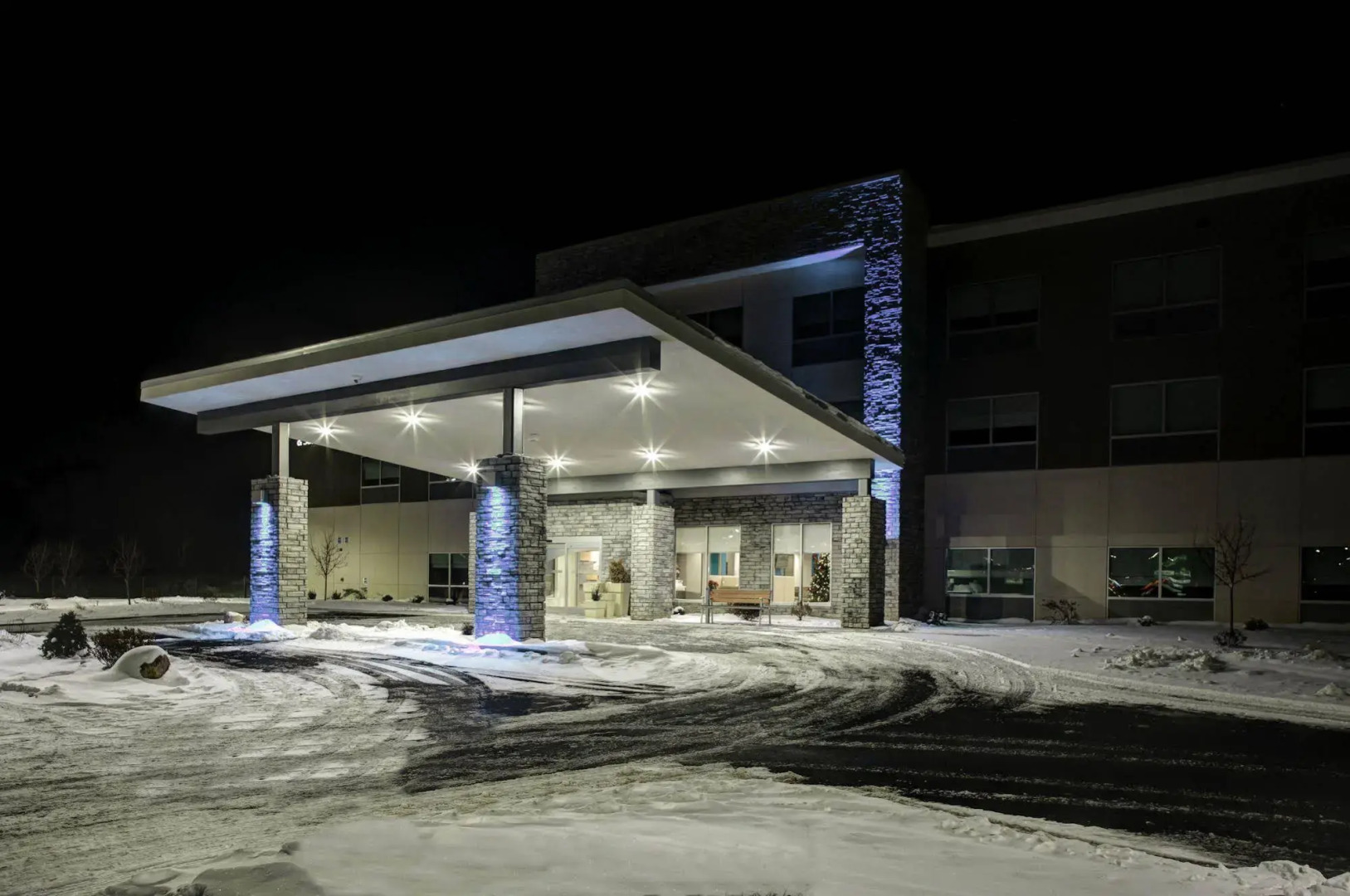 Holiday Inn Express & Suites Coldwater by IHG
