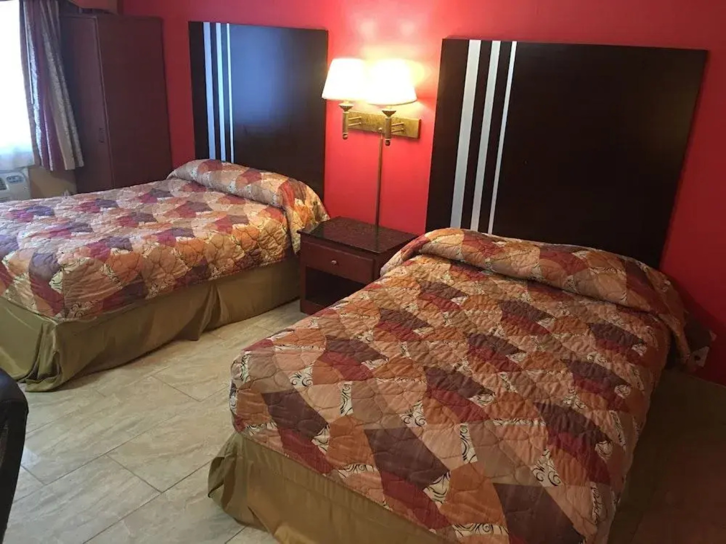 Travelodge by Wyndham Bay Shore Long Island