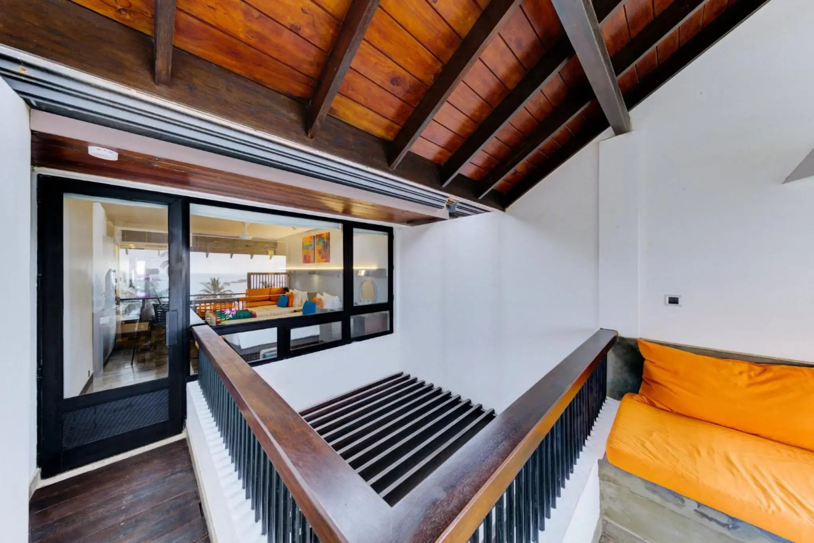 Hikka Tranz by Cinnamon