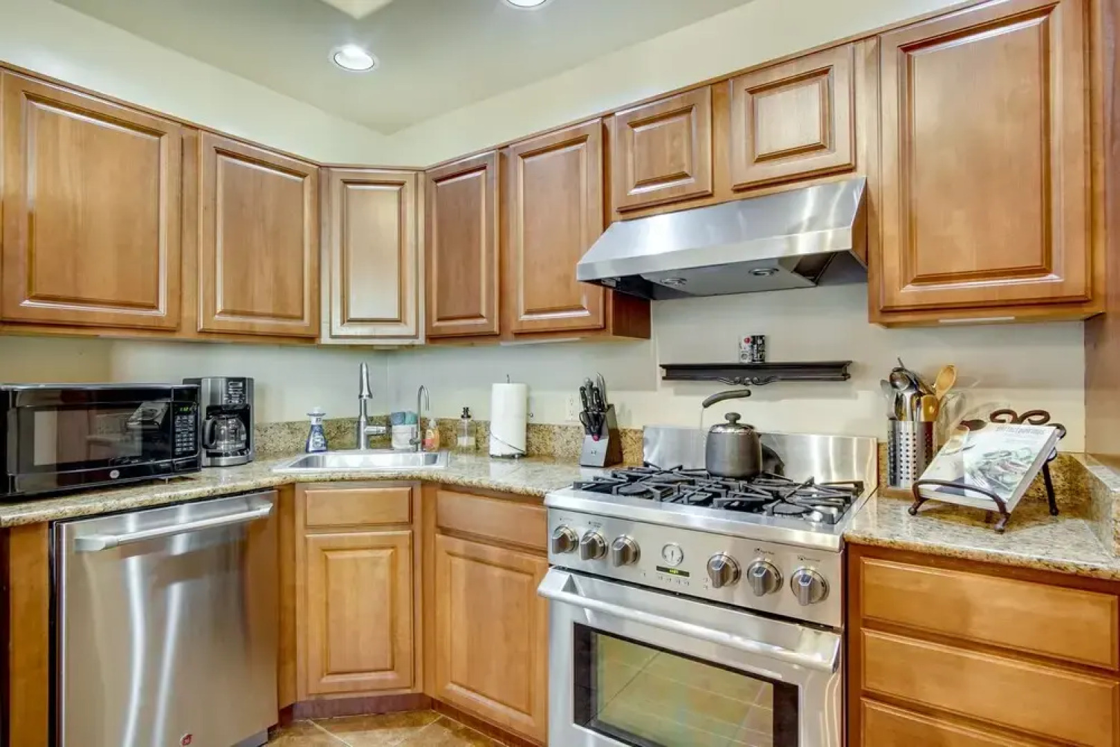 Tubac Vacation Rental Near Village: Pool Access!