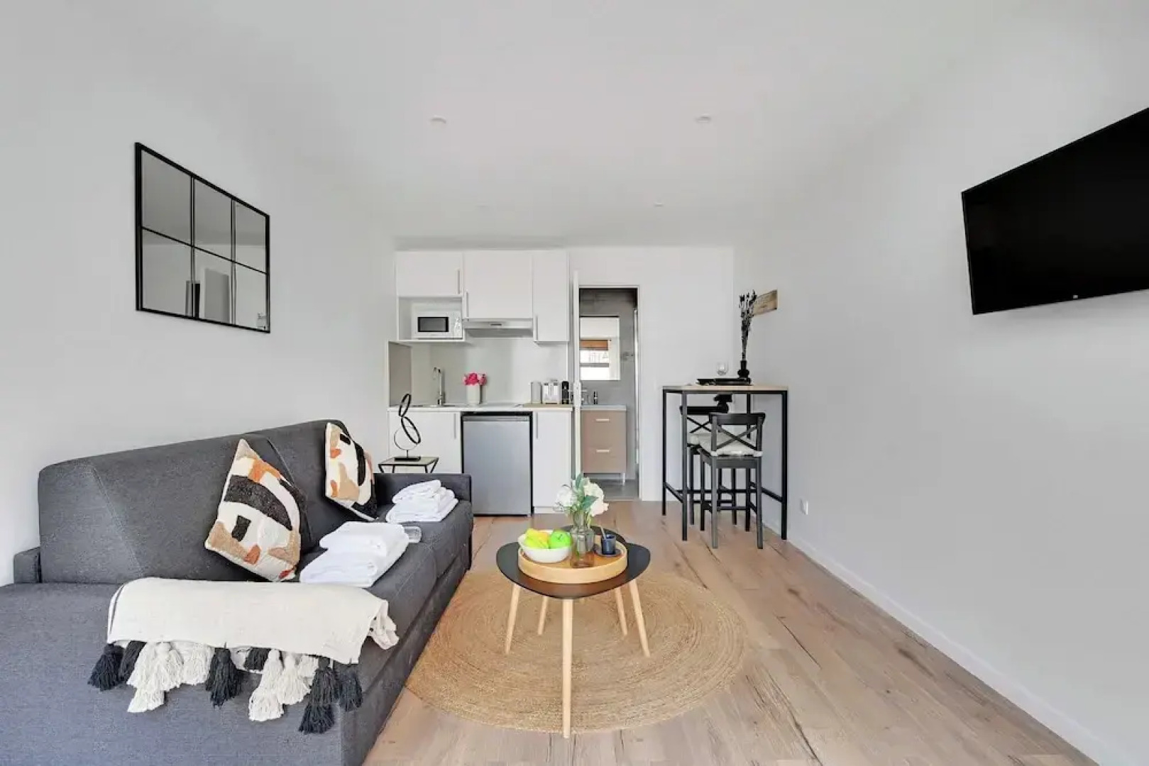 Charming Studio 2P- Next Paris