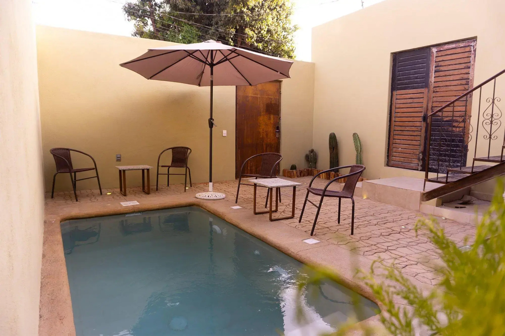 Seuia Departamentos con alberca a pasos del lago