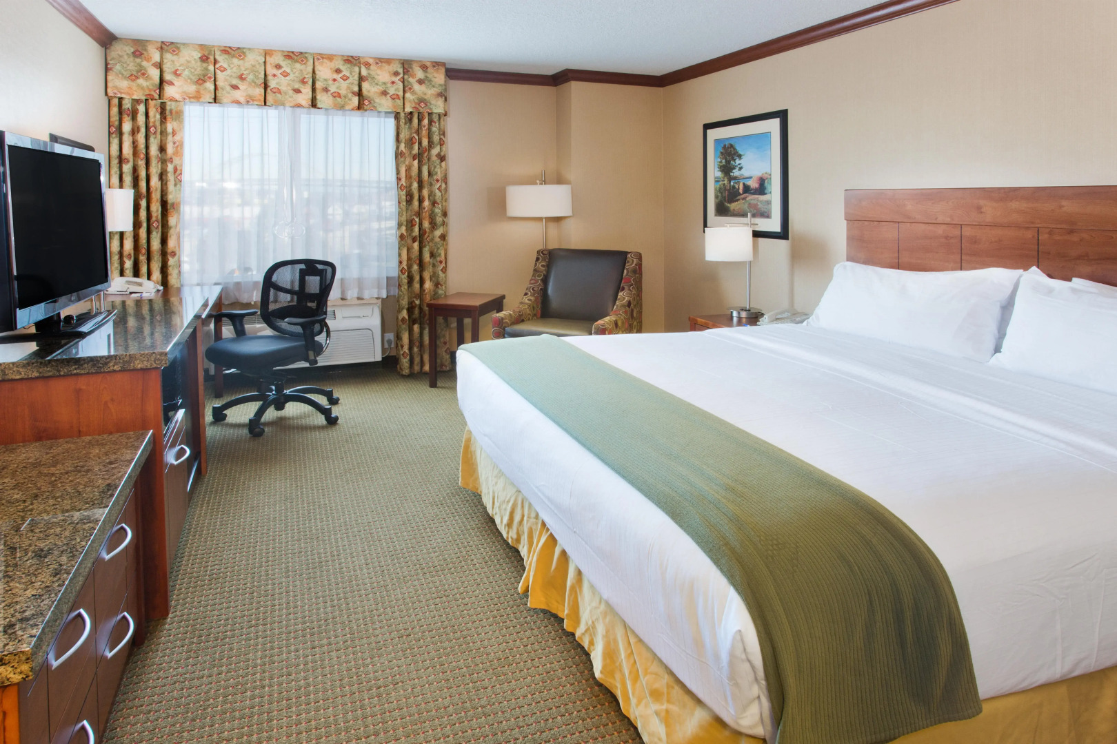 Holiday Inn Express Hotel & Suites Portland-NW Downtown by IHG