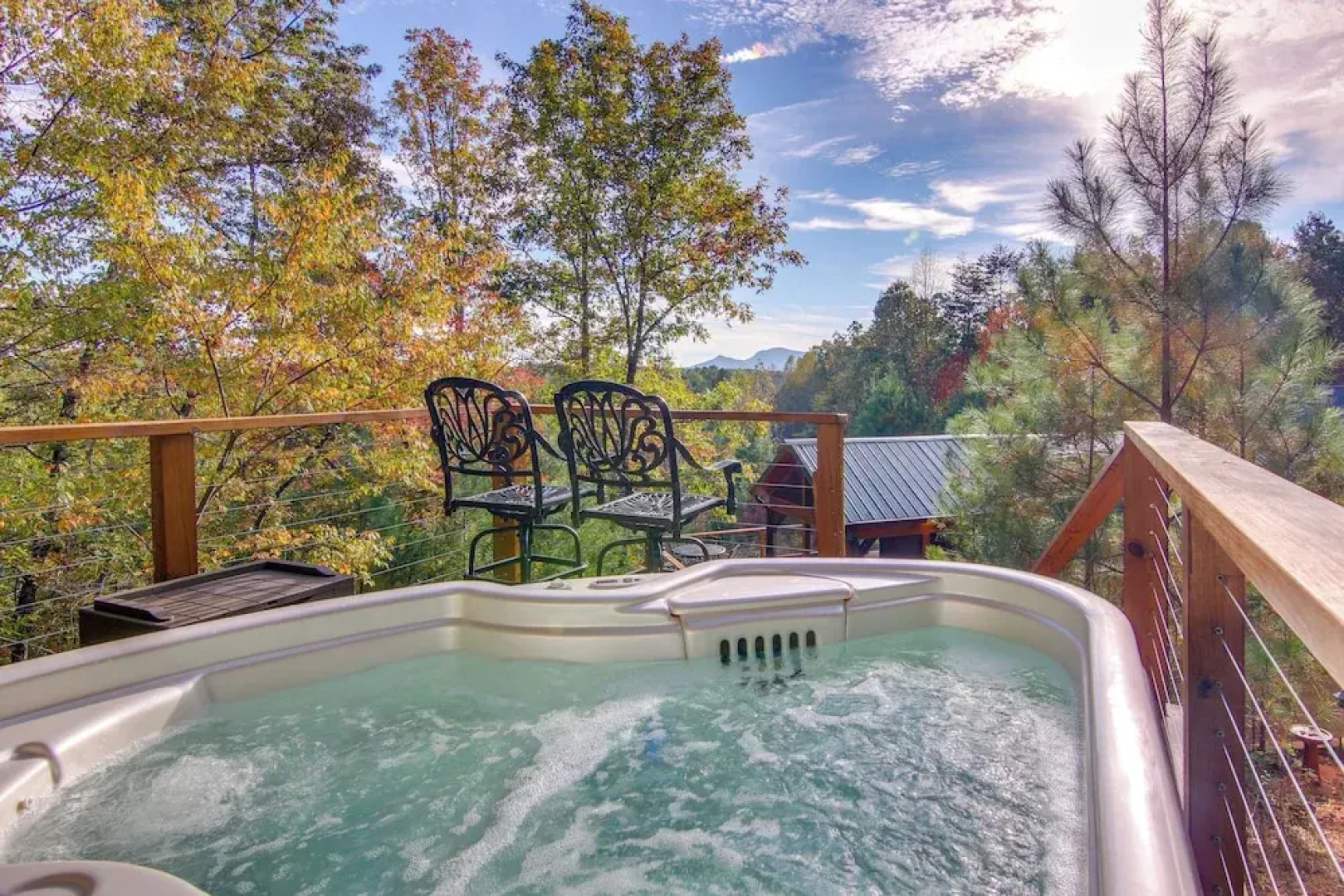 7 Mi to Lake Lure: Mill Spring Cabin w/ Hot Tub