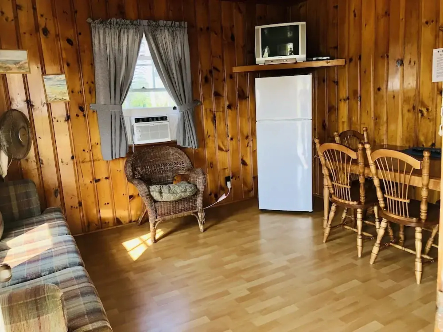 Green Gables Bungalow Court