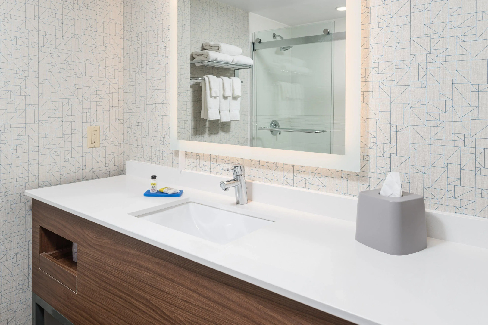 Holiday Inn Express & Suites Milton by IHG