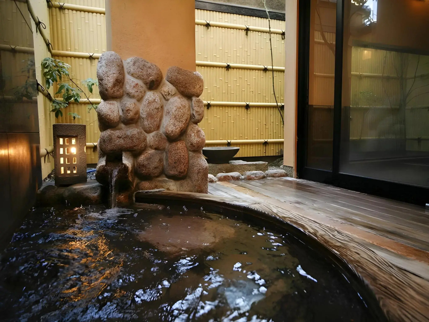 Sennen no yu Gonzaemon Ryokan