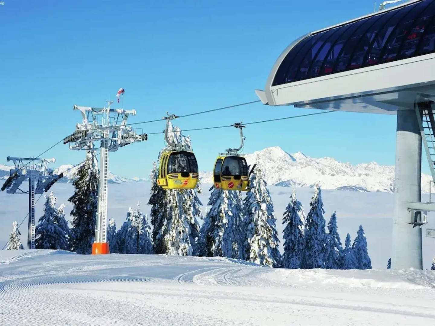 Luxurious Chalet With Sauna on Sunny Slopes in Mühlbach