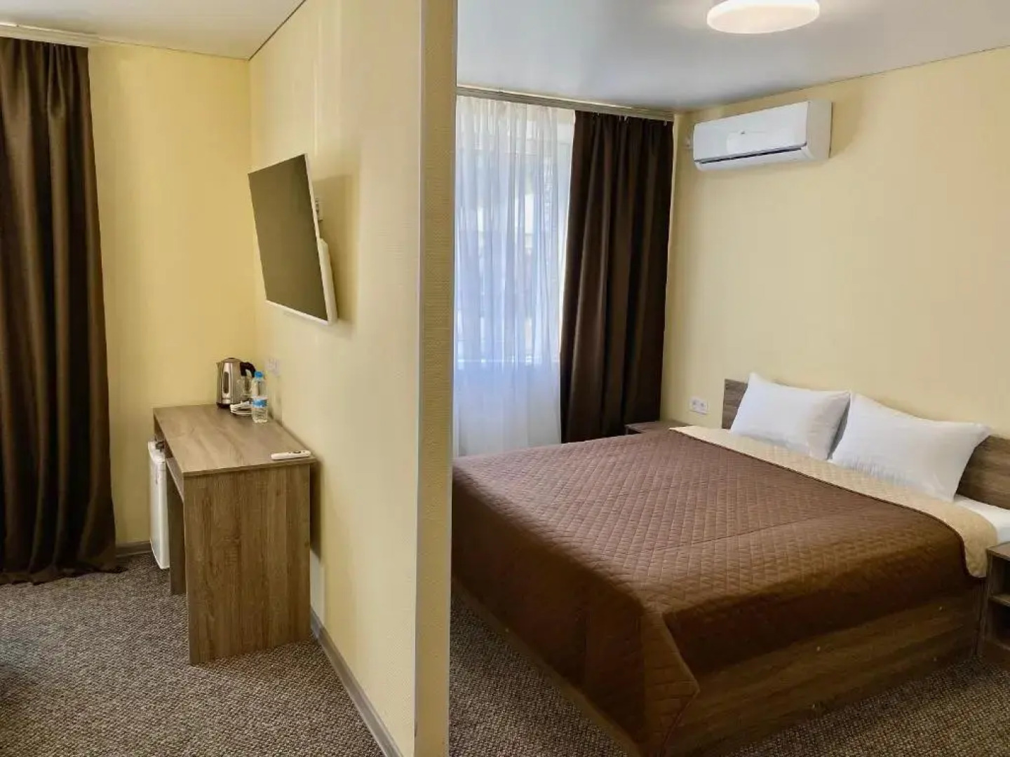 Отель «Явир»