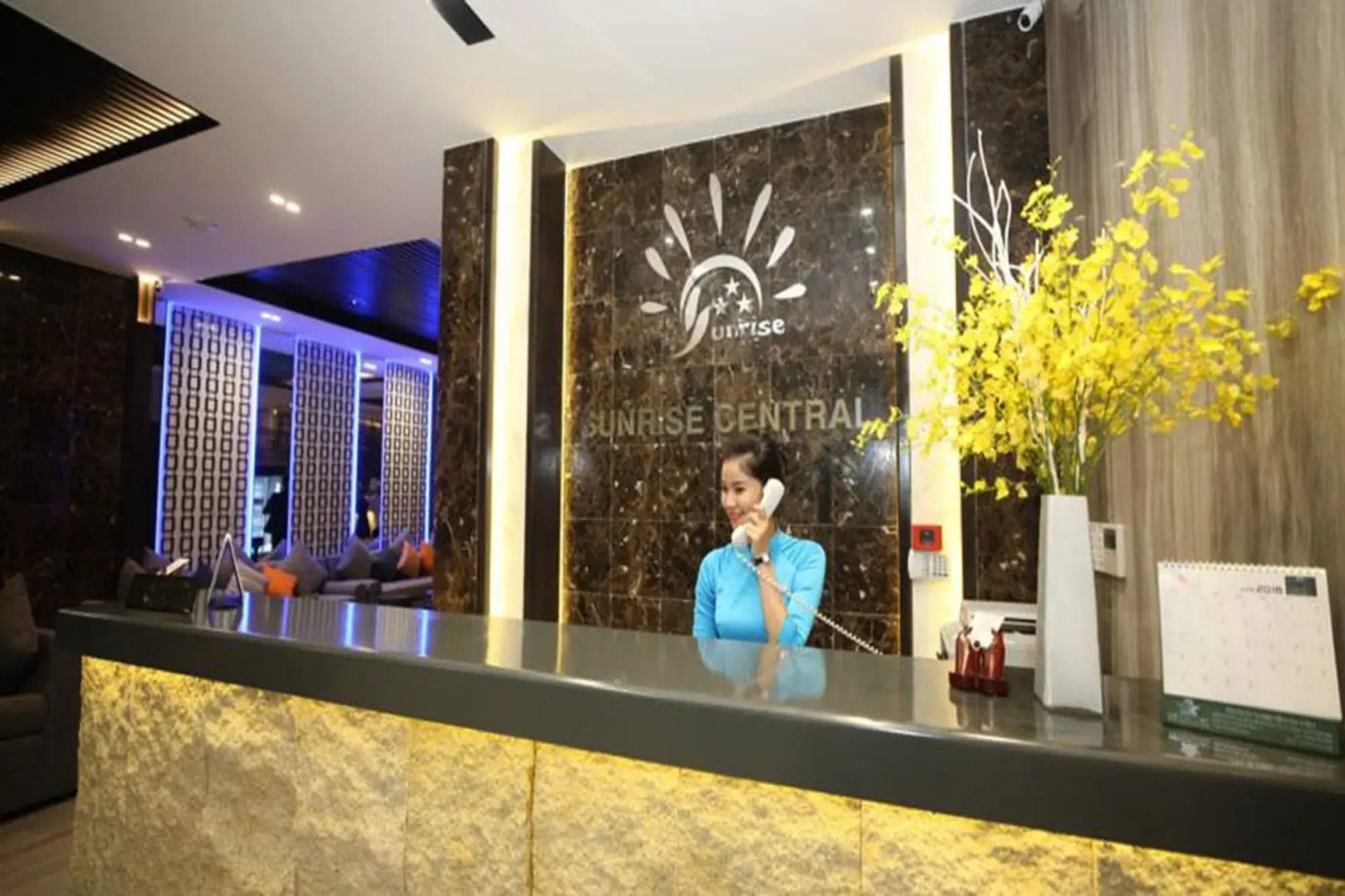 Sunrise Central Hotel