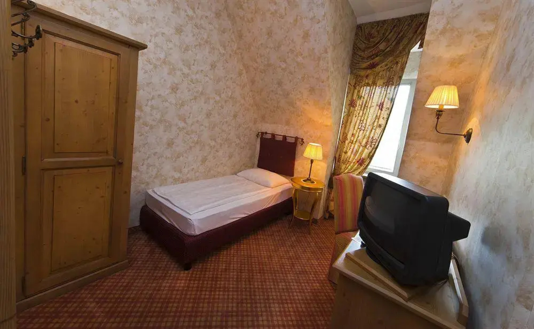 Parkhotel Mondschein, a Member of Design Hotels