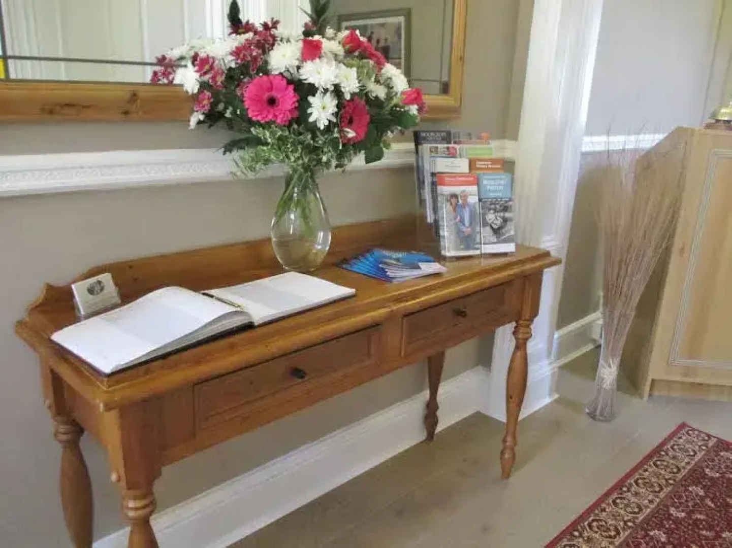 Kenwood Guest House — ОТЕЛЬ ЗАКРЫТ