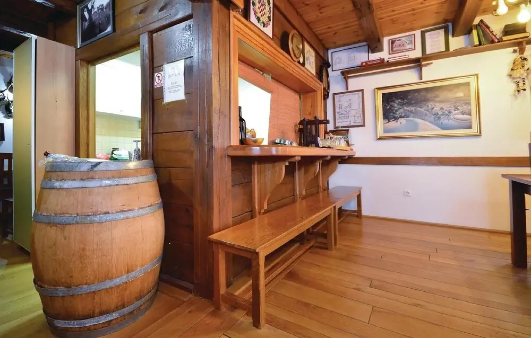 Awesome Home in Jastrebarsko With 6 Bedrooms and Wifi