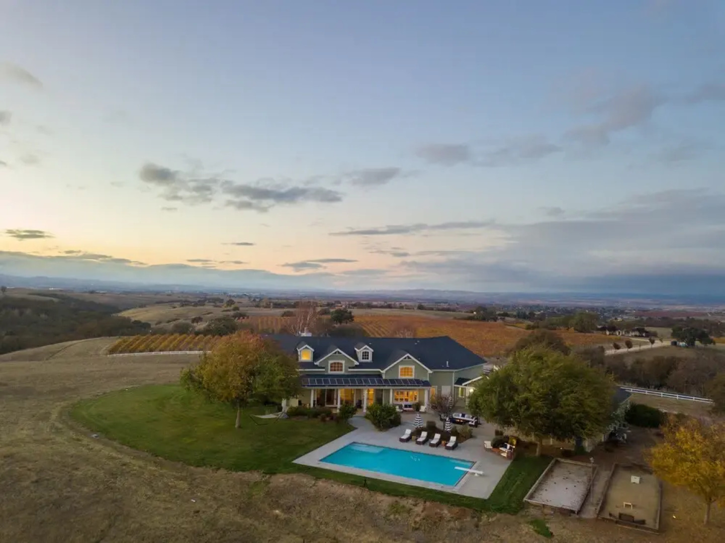 Granada by Avantstay - Secluded Estate w/ Vineyard Views & Pool