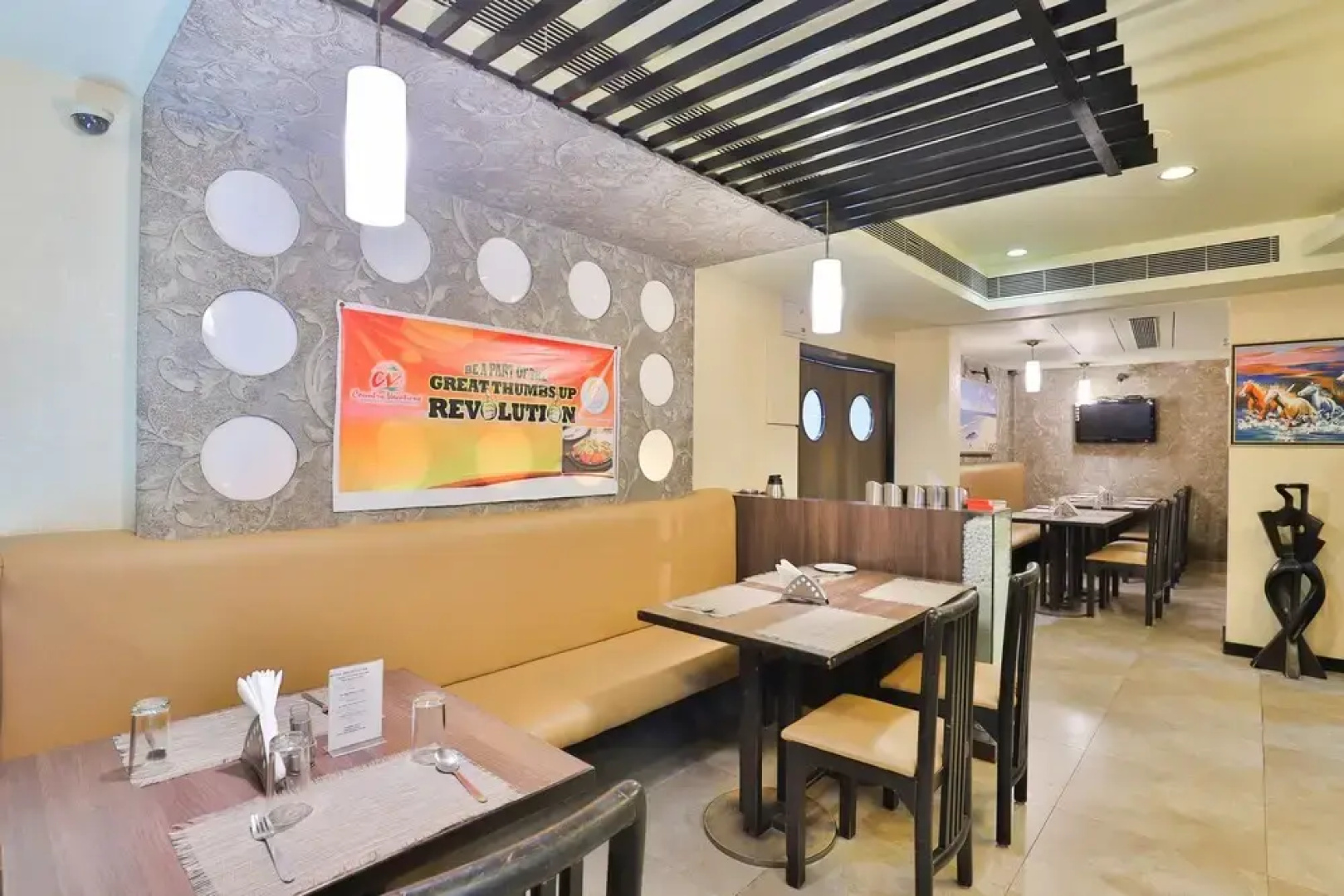 OYO 3975 Golden Star Country club