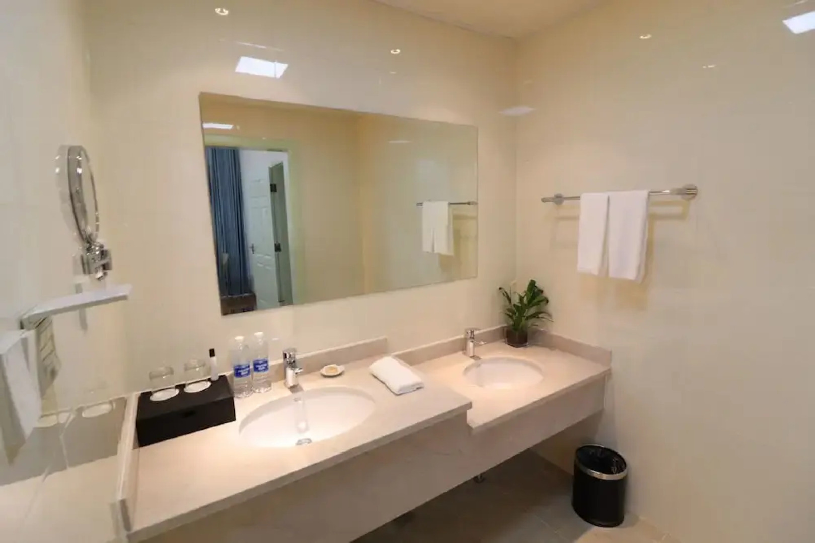 New Yallan Hotel Deqing