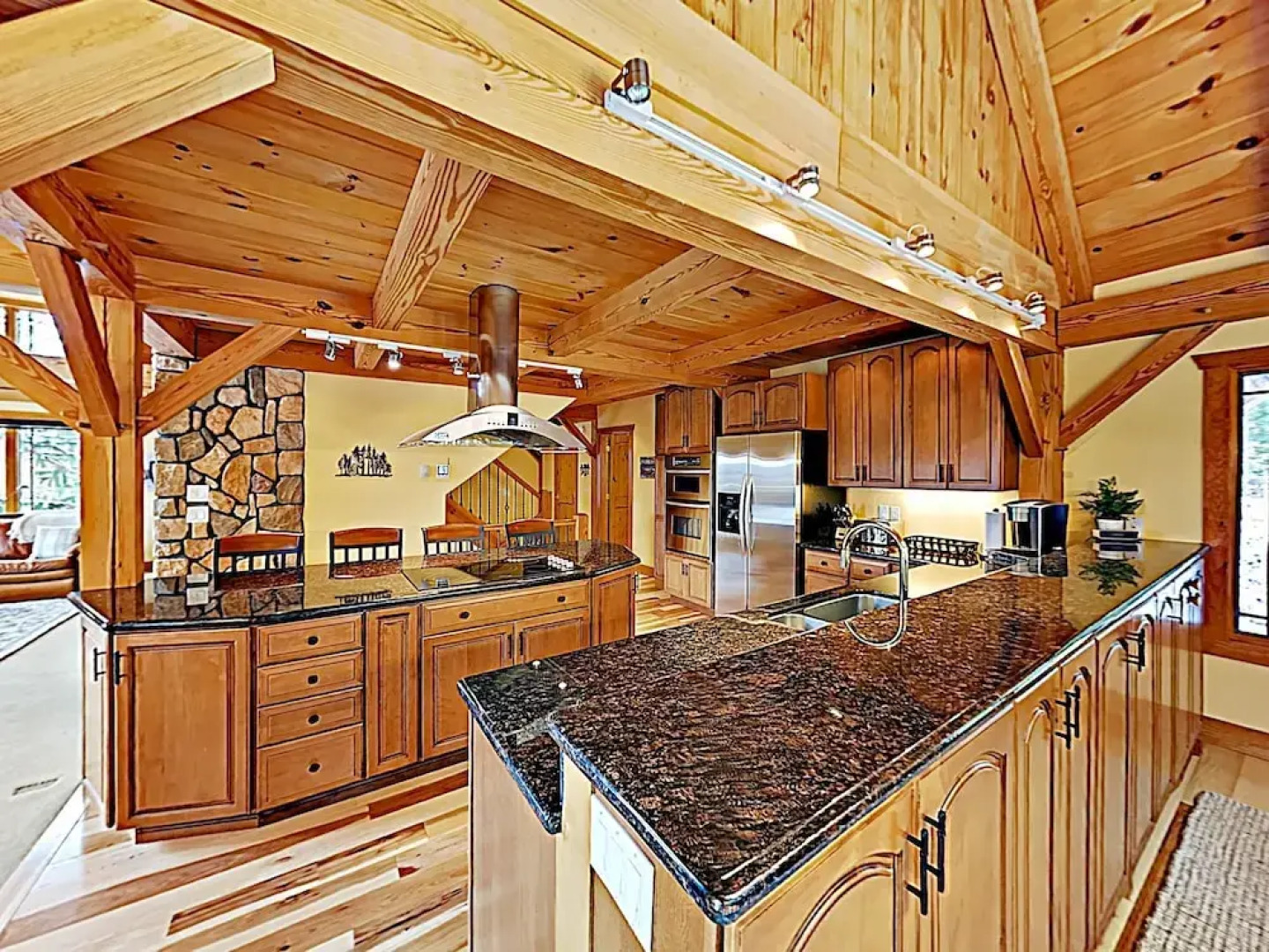 New Listing! Huge Lake-view Haven W/ 2-car Garage 3 Bedroom Cottage