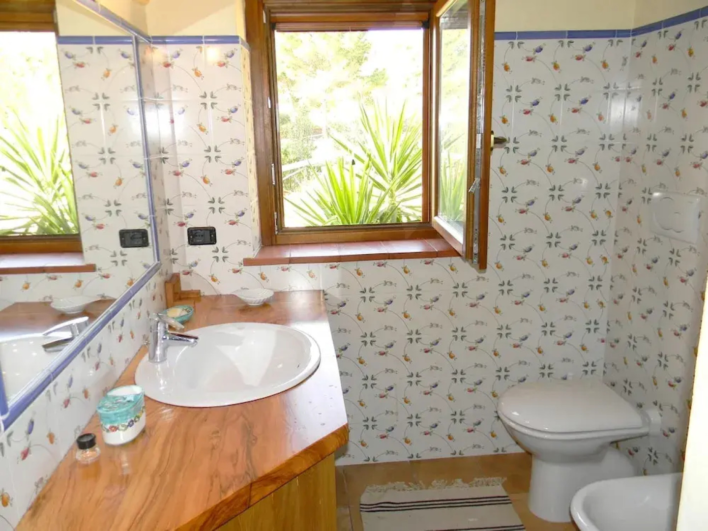 House With 3 Bedrooms in Coccorino, With Wonderful sea View, Enclosed