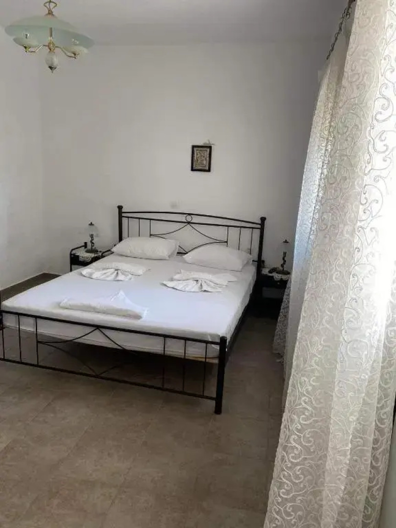 Giannis-Kleopatra House 1