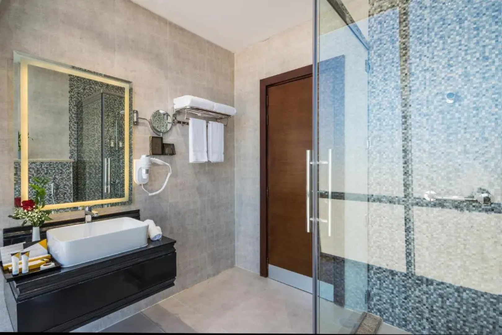 Tulip Plaza Hotel Sakaka