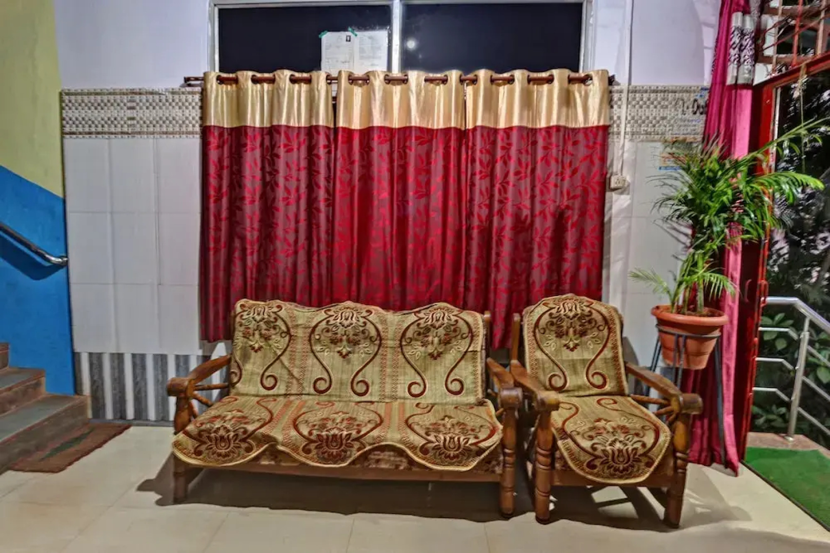 SPOT ON 38681 Sai Palace Lodging & Boarding