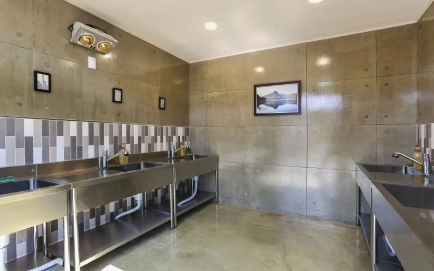 Pocheon Moonlight Dog Glamping Site