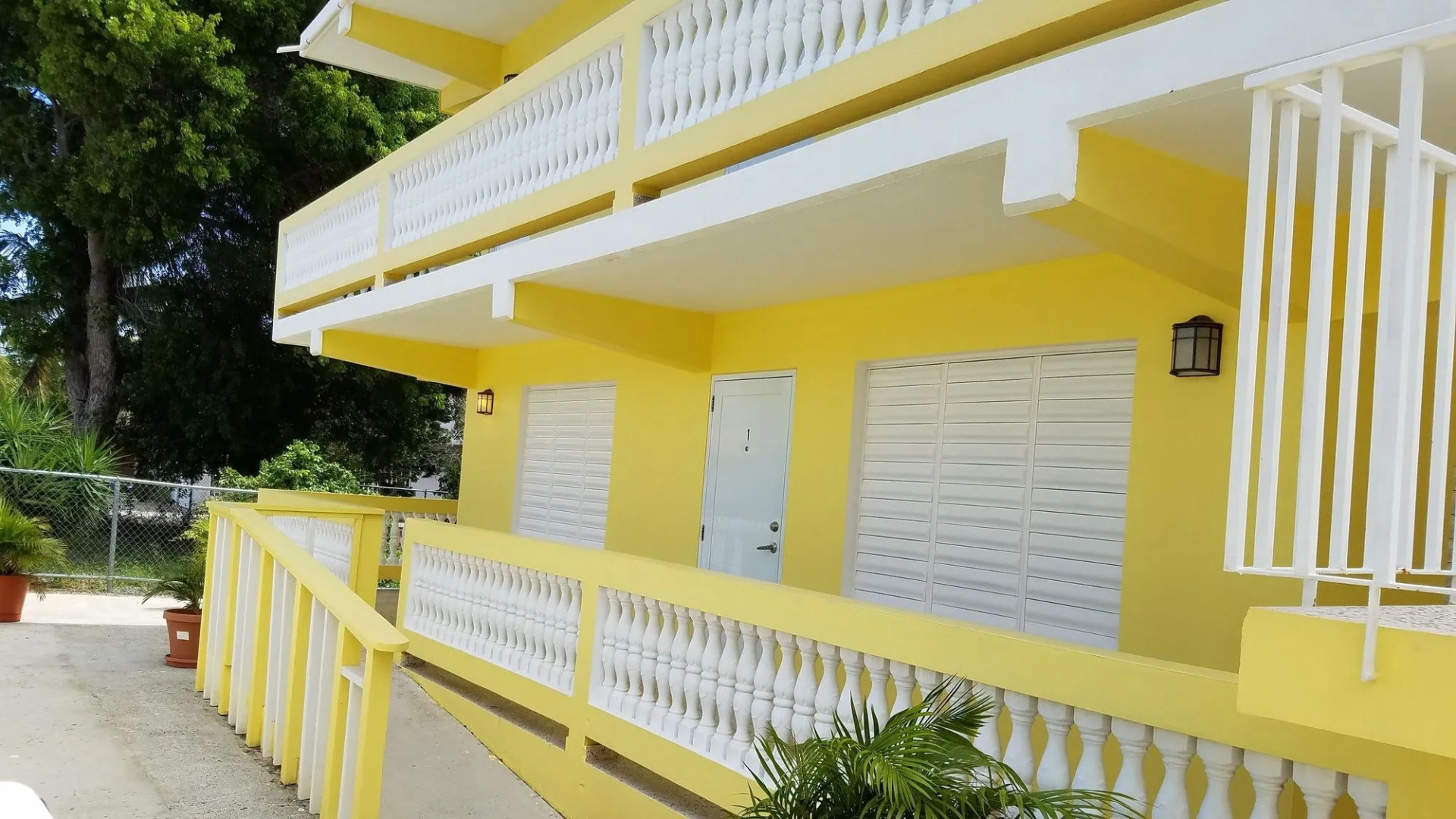 Combate Beach Resort