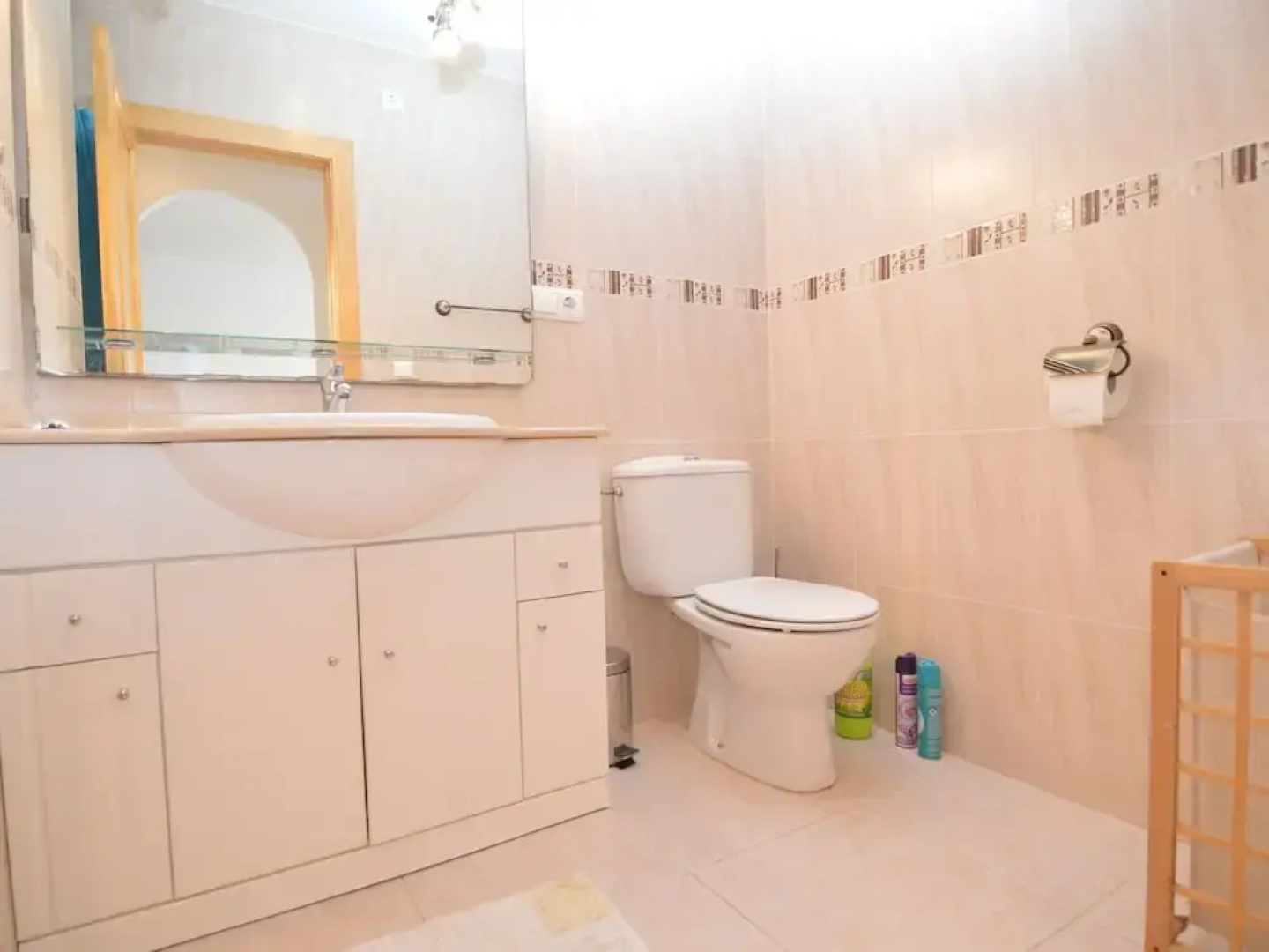 Quaint Holiday Home in Rojales with Pool