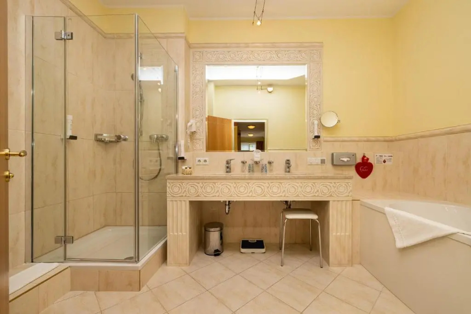 Schlosshotel Lacknerhof