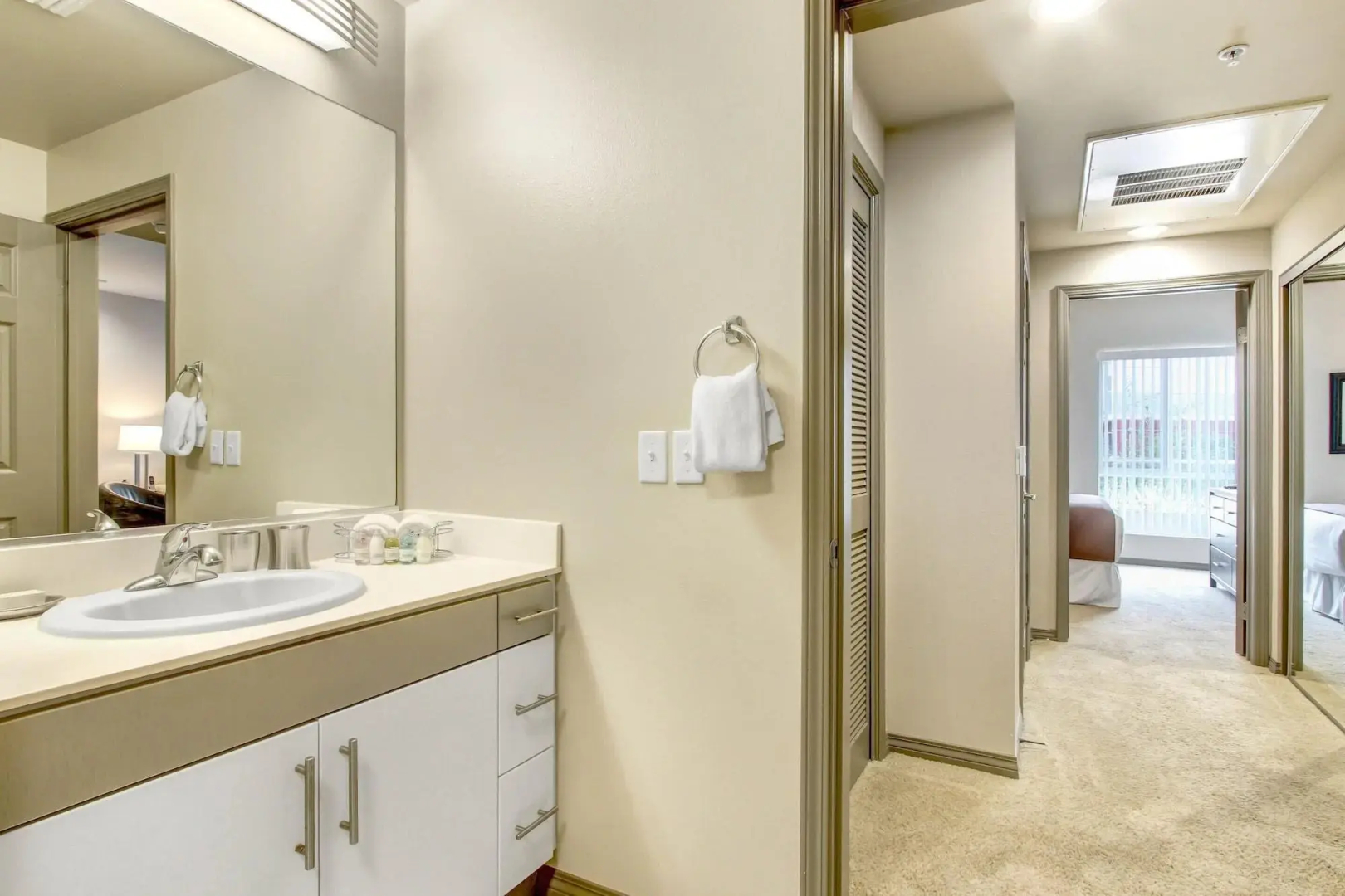 Global Luxury Suites at Marina Del Rey