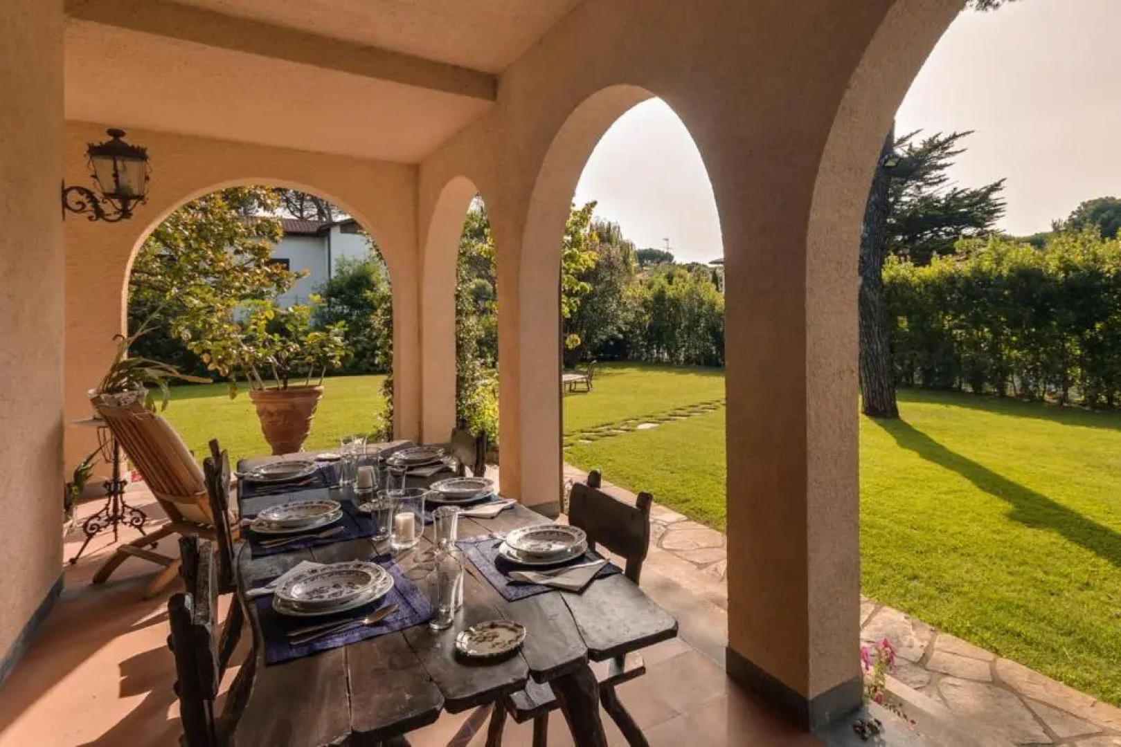 Forte dei Marmi renewed 6 bedroom villa