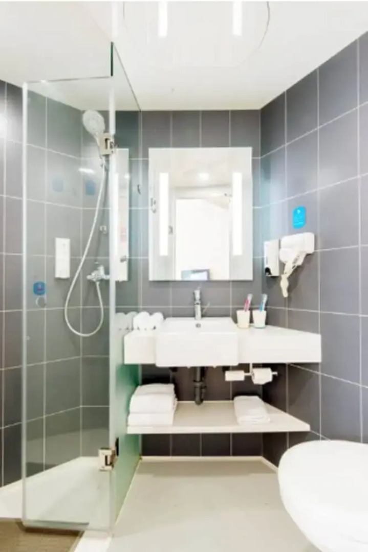 Hantingguangyuan Nanhe Bus Station Hotel