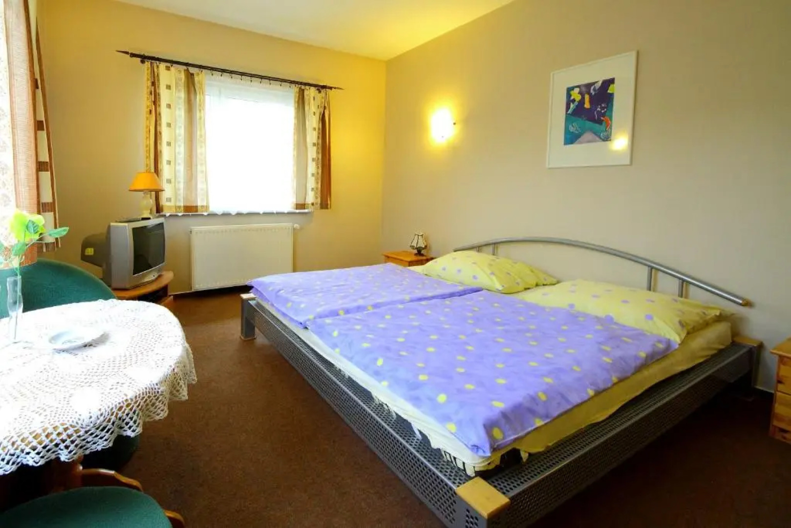 Restaurant & Hostel "Broadway"