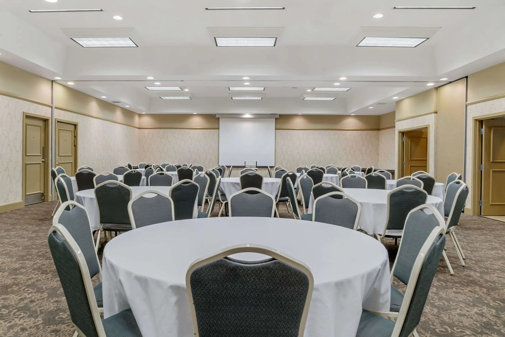 Comfort Inn Plainwell