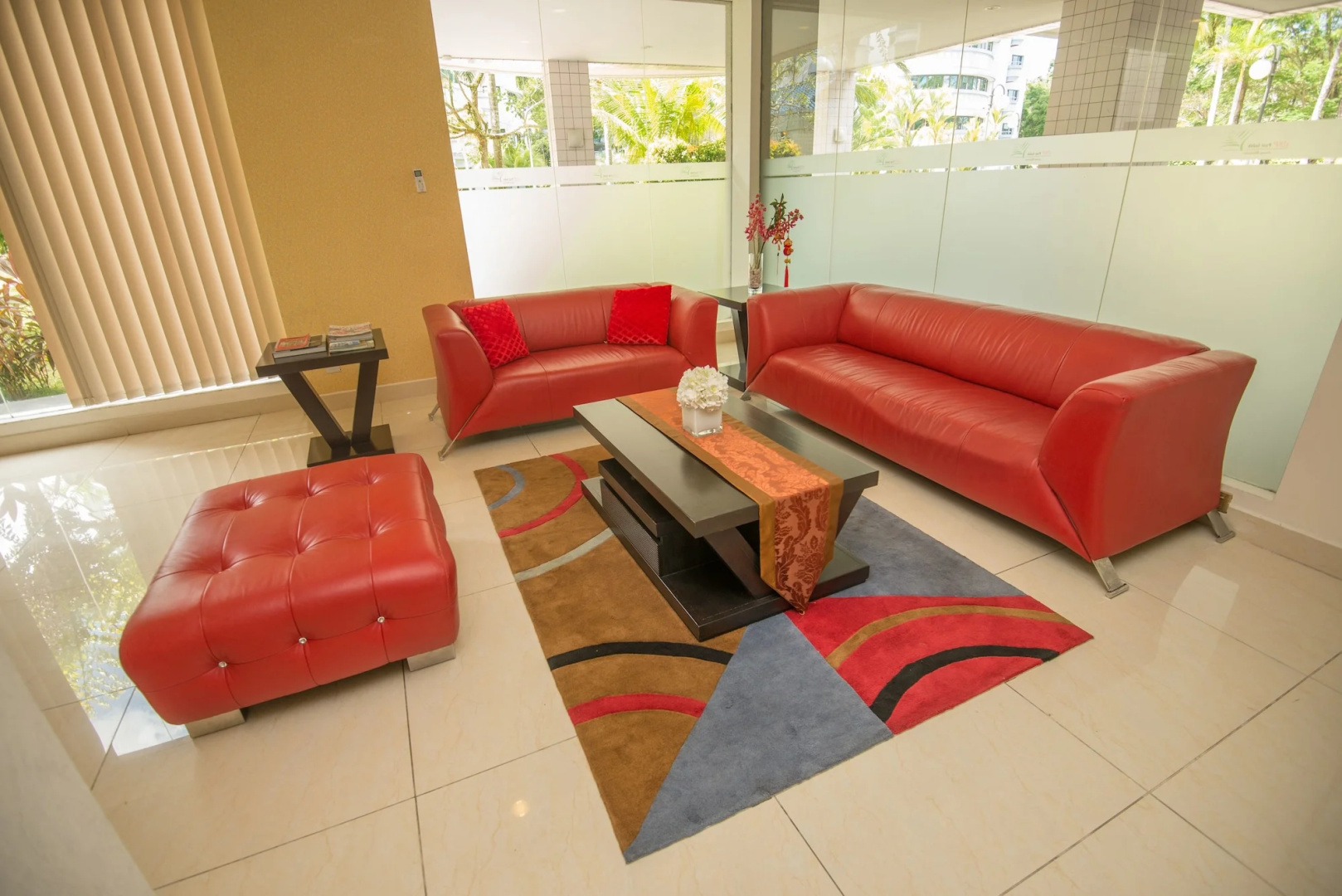 Rimbun Suites & Residences