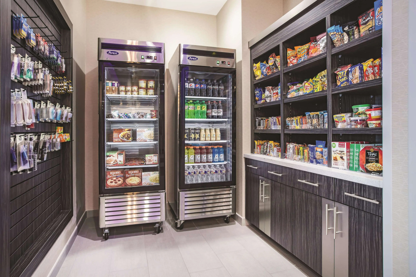 La Quinta Inn & Suites by Wyndham Dallas Plano - The Colony