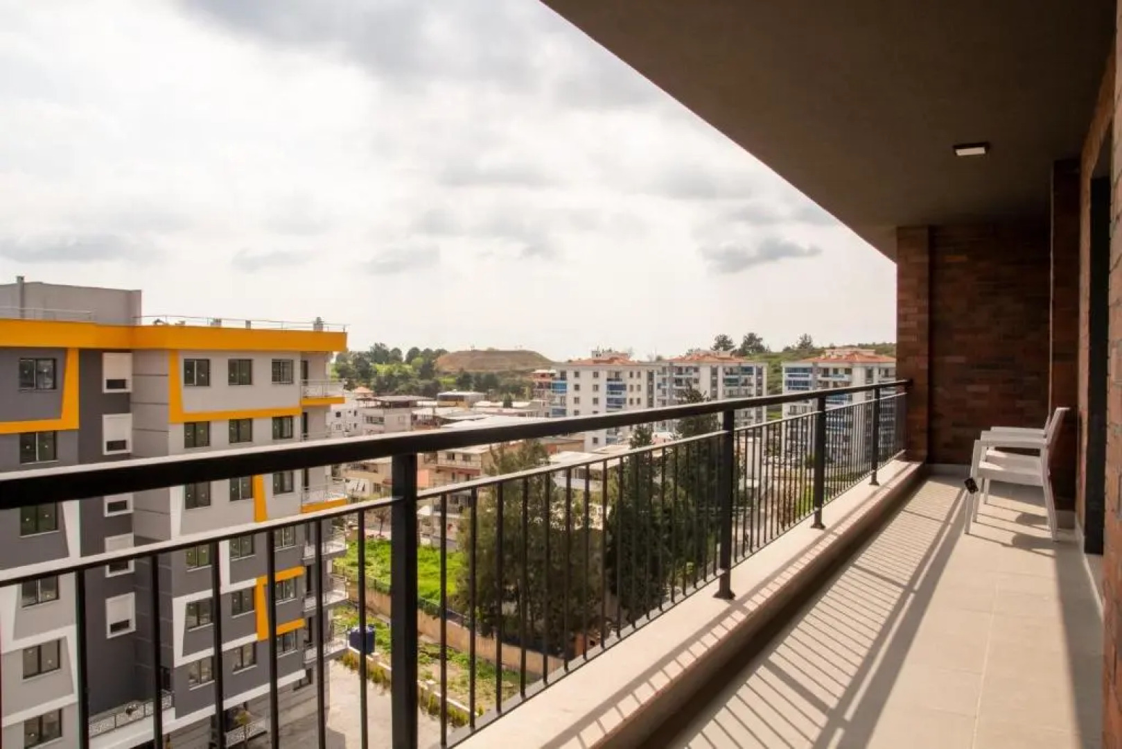 Spacious and Furnished Flat With Balcony in Izmir