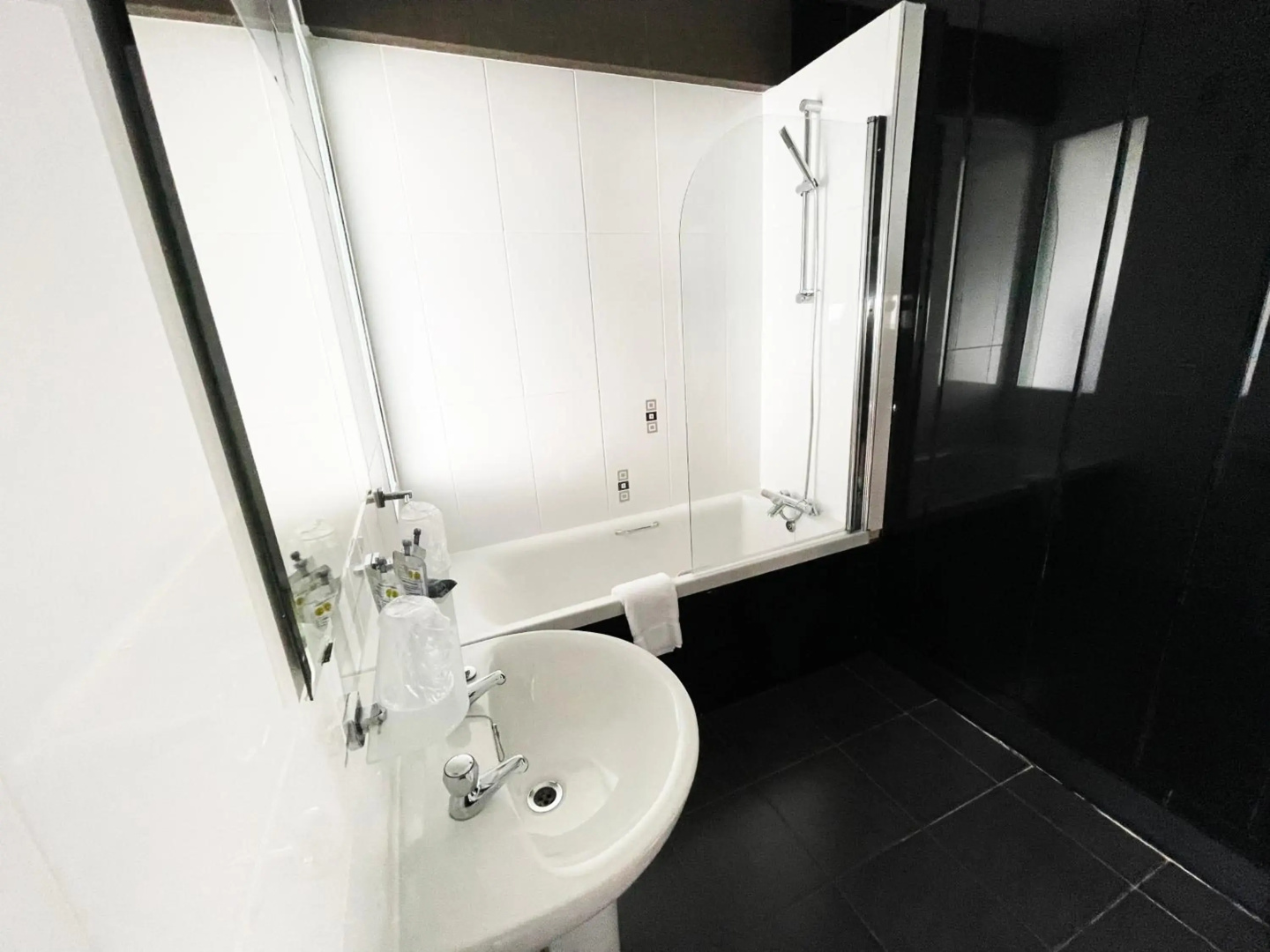 Suncliff Hotel - OCEANA COLLECTION