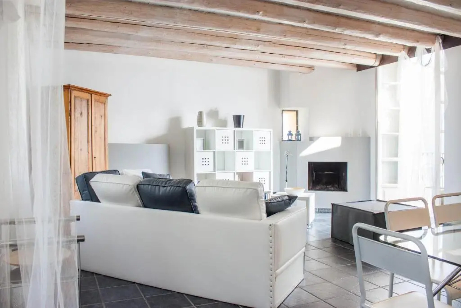 Lake View Apartments At the Pier Of Brienno - By House Of Travelers -